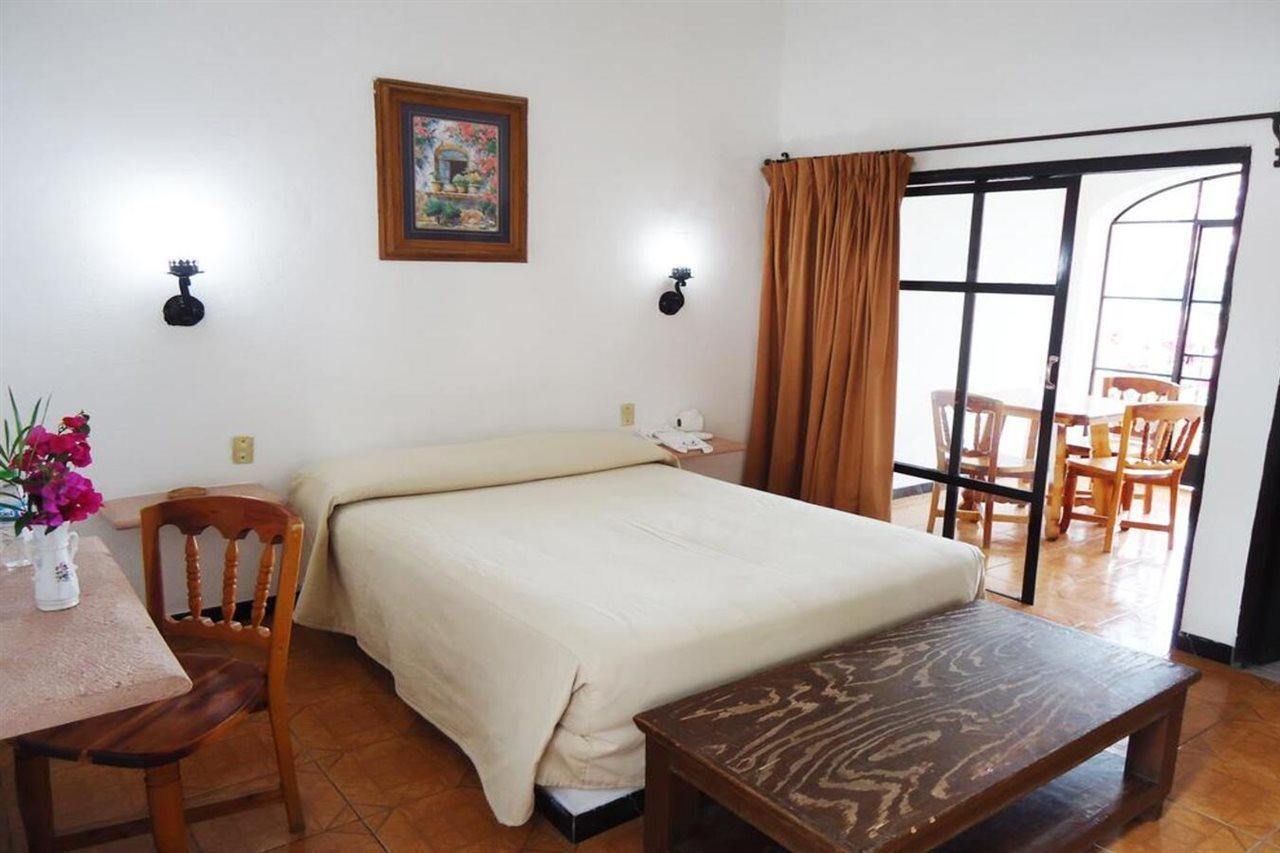 Hotel Loma Linda Taxco エクステリア 写真