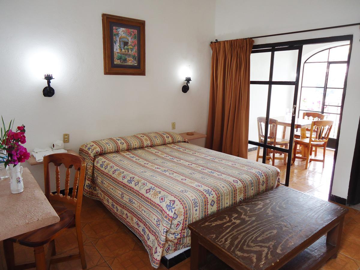 Hotel Loma Linda Taxco エクステリア 写真