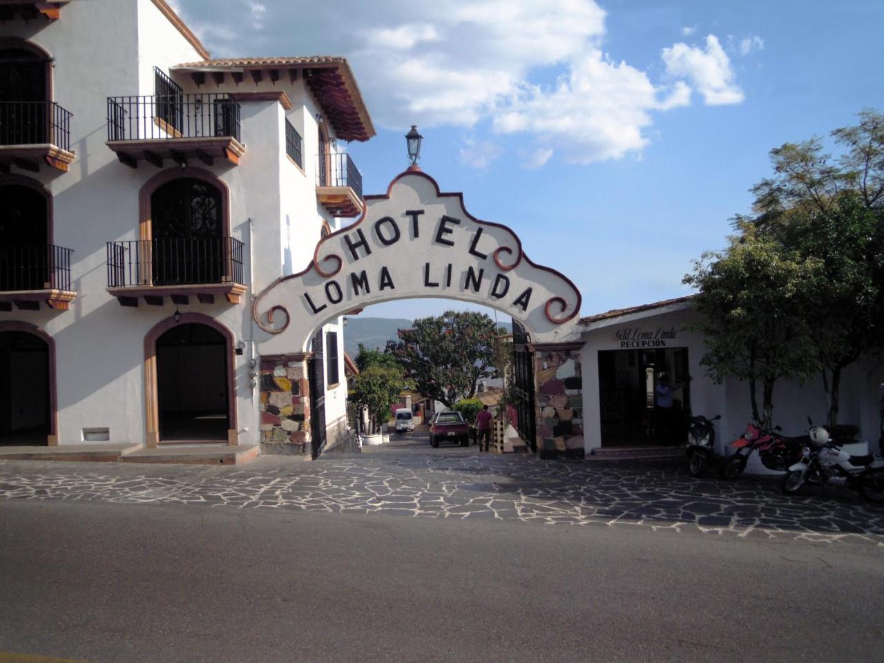 Hotel Loma Linda Taxco エクステリア 写真